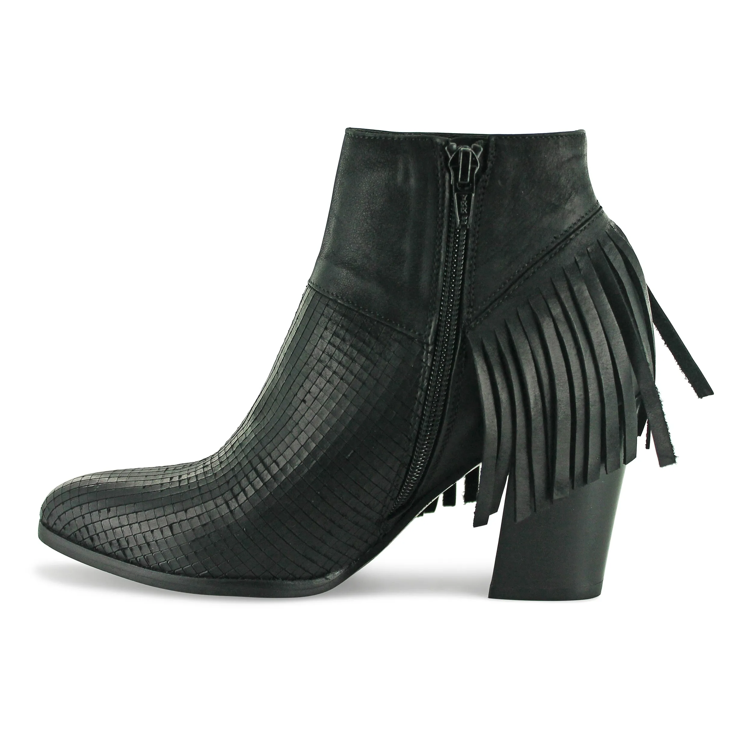 567H15 - Black Fringe