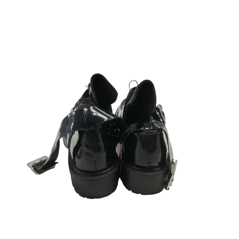 Black Shoes Flats Boohoo Boutique, Size 6